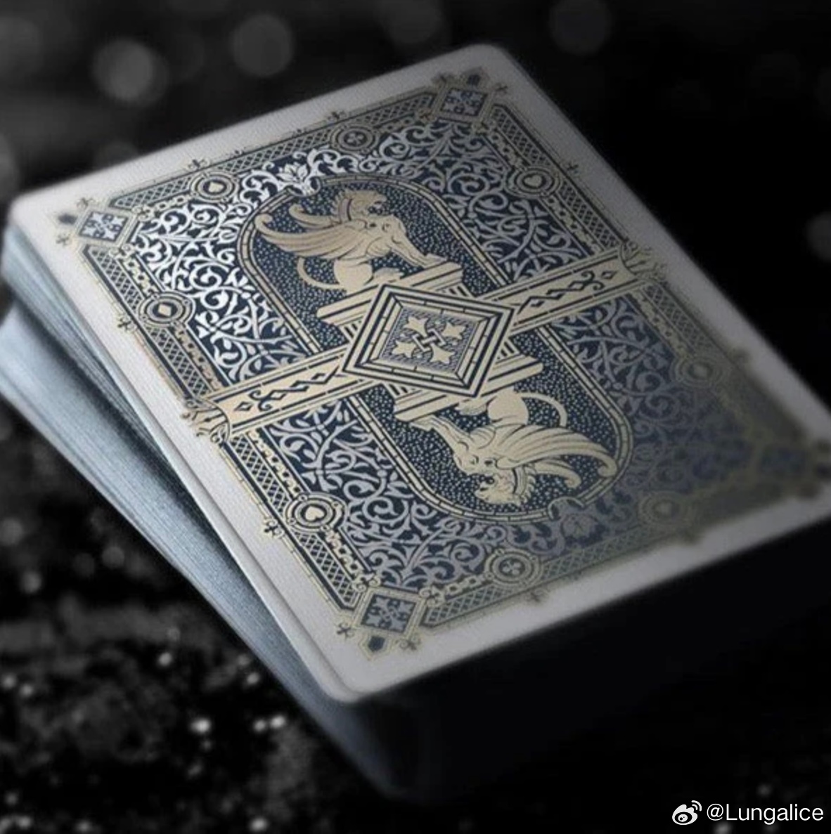 玩家必备！德天下扑克牌背面认牌技巧,推荐6个购买渠道