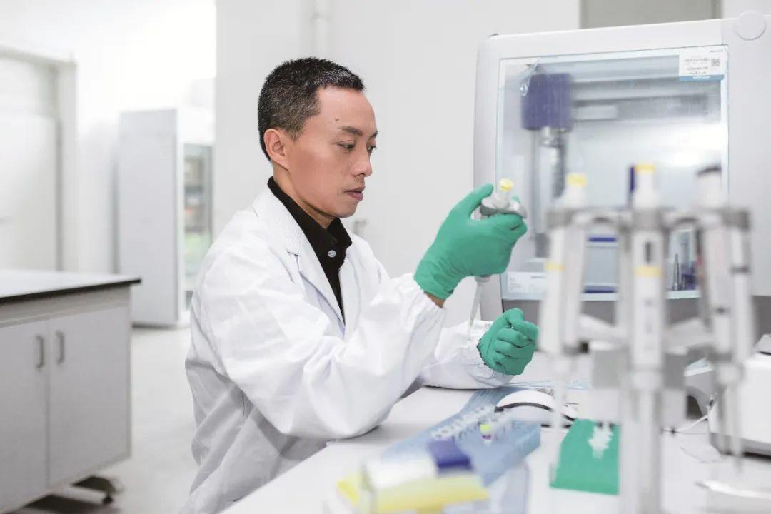 新教你‘‘微信小程序家乡麻将到底有没有挂来!其实确实有挂