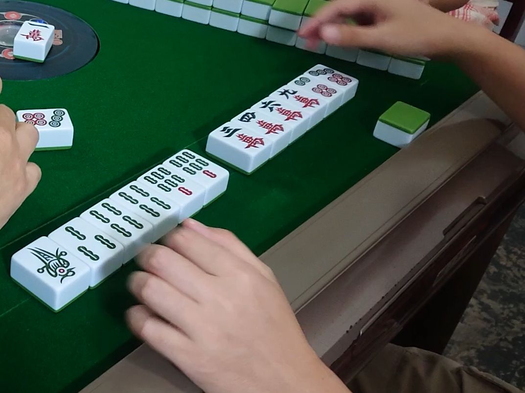 火爆全网!湖南麻将真的有开挂的手法吗!其实确实有挂