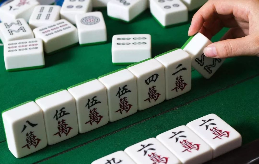 火爆全网!湖南麻将真的有开挂的手法吗!其实确实有挂