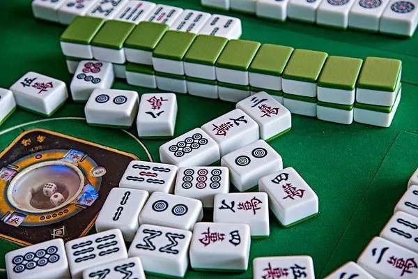 给大家爆料一下网上打麻将开挂软件”其实确实有挂 