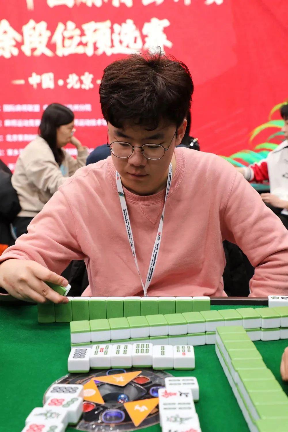玩家必备教程微乐武汉麻将出牌有规律吗”其实确实有挂 