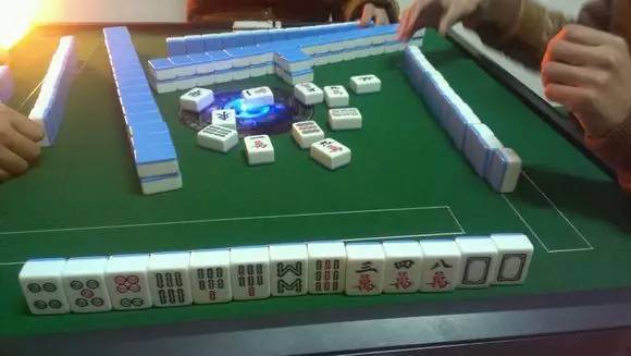 给大家科普一下！老友福建麻将其实是有挂的(怎么让牌变好)