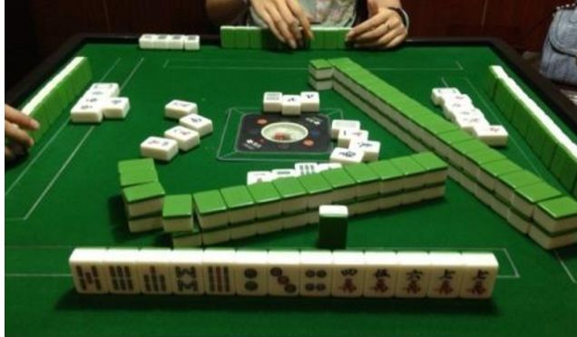 今日重大通报！东游麻将暗藏猫腻(怎么样来好牌)